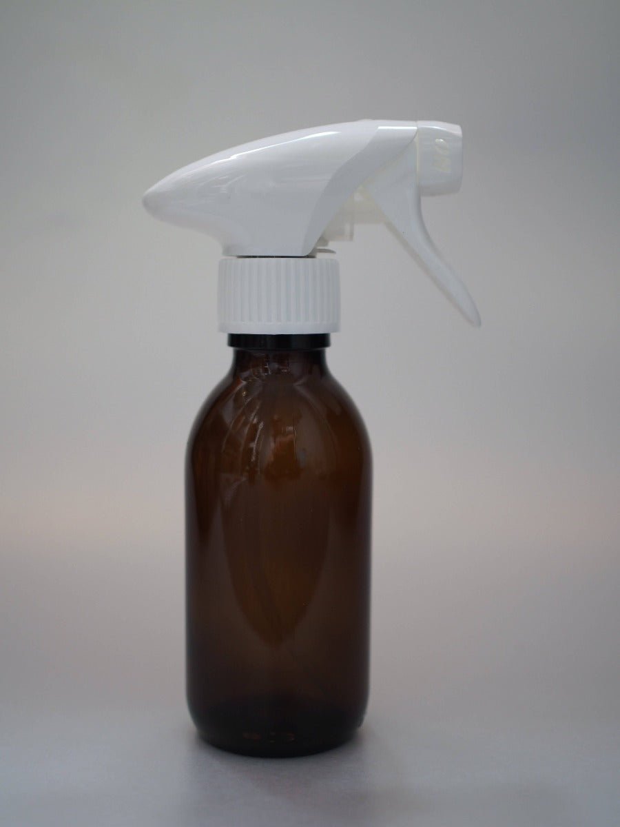 Amber glass bottle and accessories Mix Clean Green